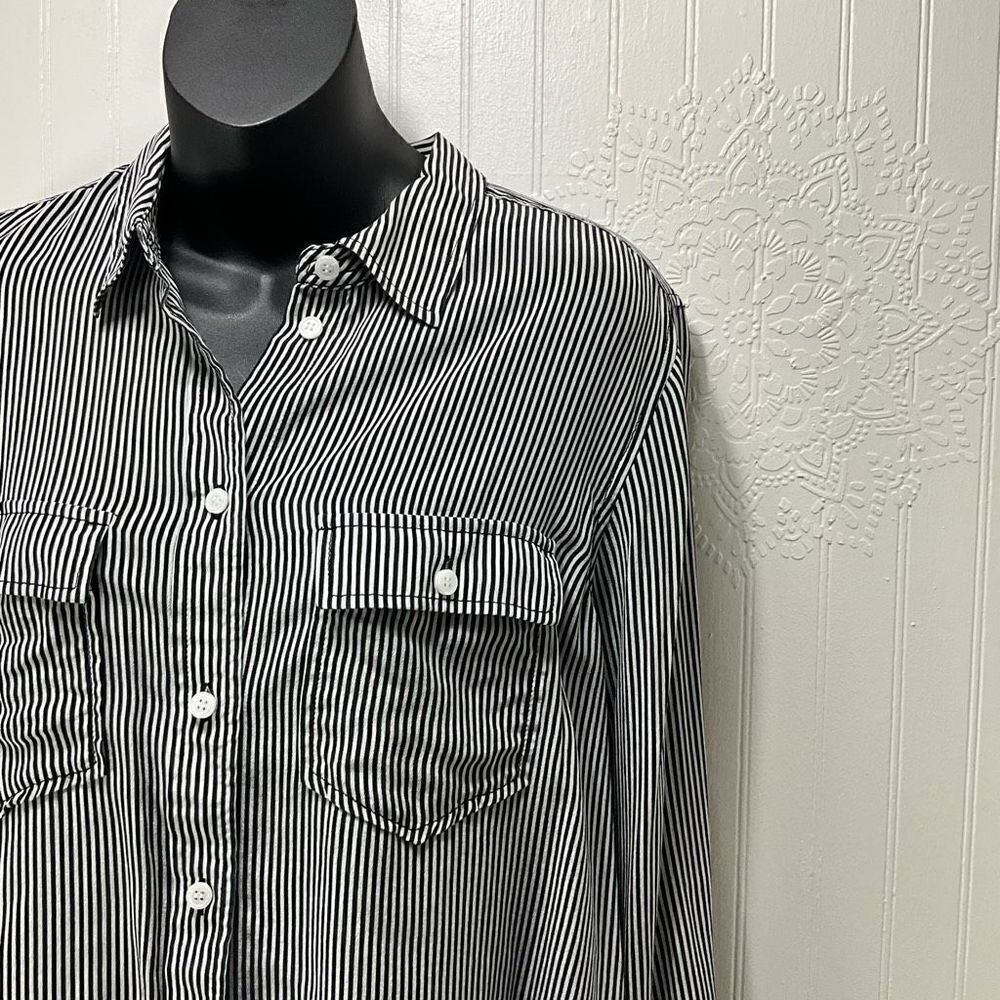 J. CREW 100% Silk Blouse - Picture 2 of 5